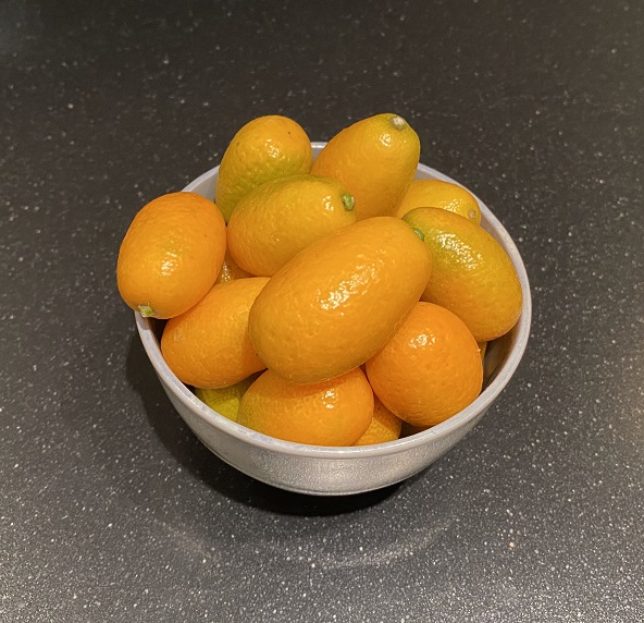 Opskrift på sund og lækker salat med blomkål og kumquats